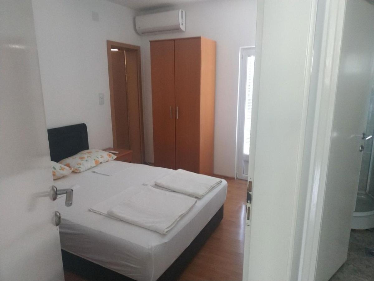 Apartmani Scepanovic 苏托莫雷 外观 照片