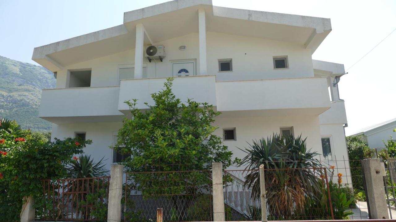 Apartmani Scepanovic 苏托莫雷 外观 照片