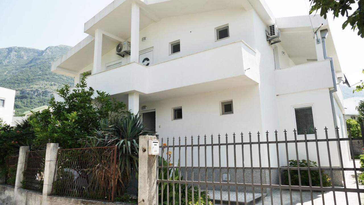 Apartmani Scepanovic 苏托莫雷 外观 照片