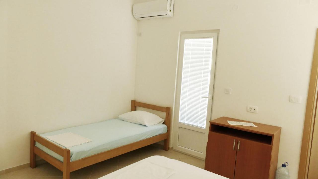 Apartmani Scepanovic 苏托莫雷 外观 照片