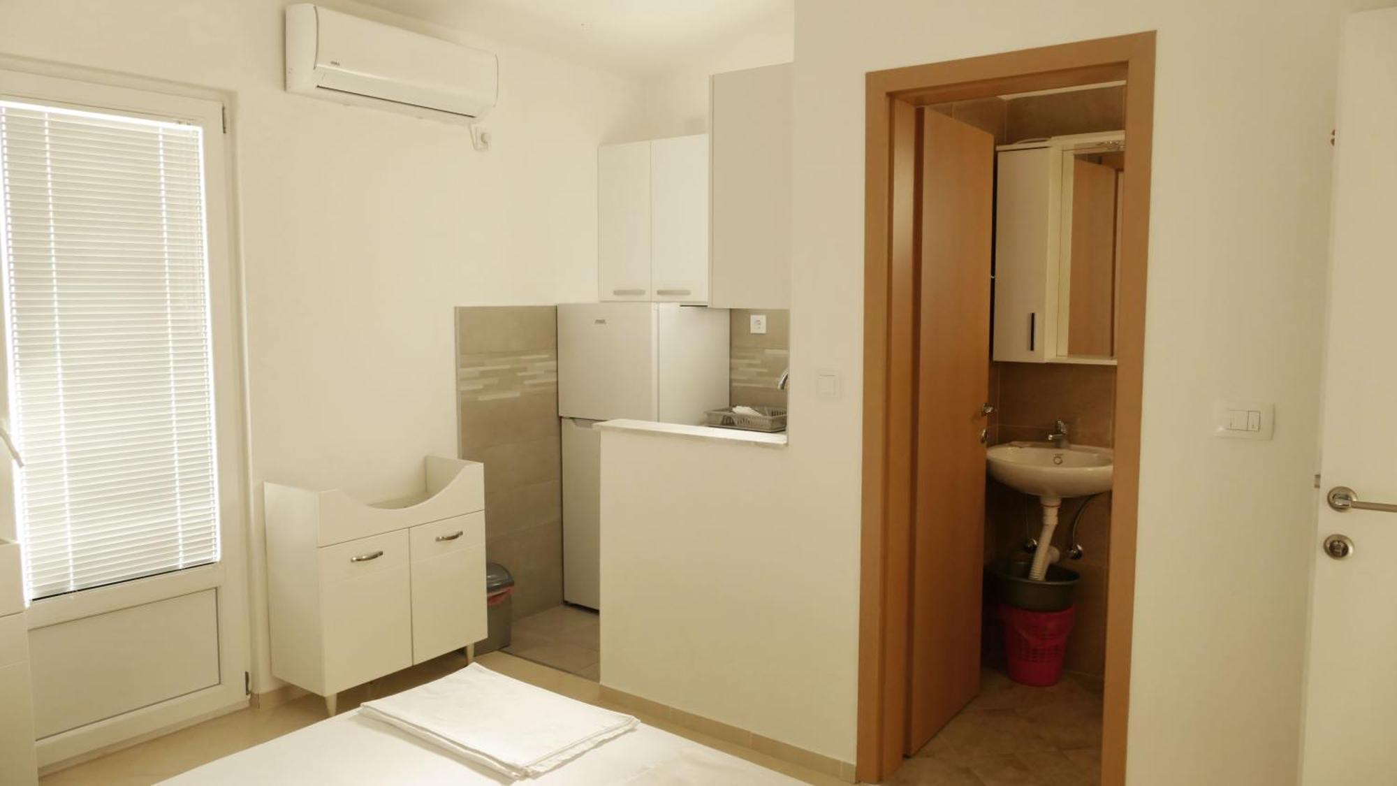 Apartmani Scepanovic 苏托莫雷 外观 照片