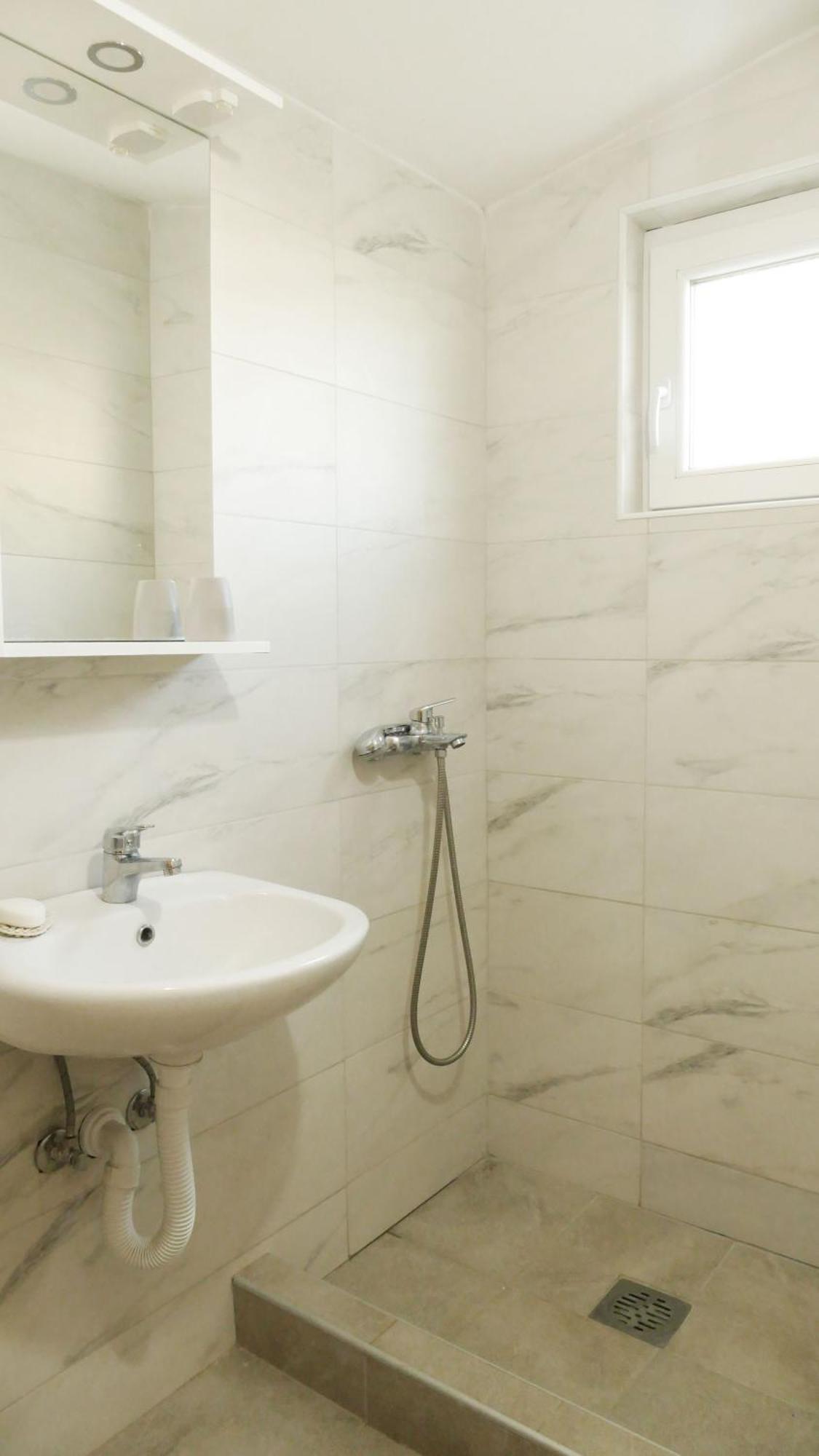 Apartmani Scepanovic 苏托莫雷 外观 照片