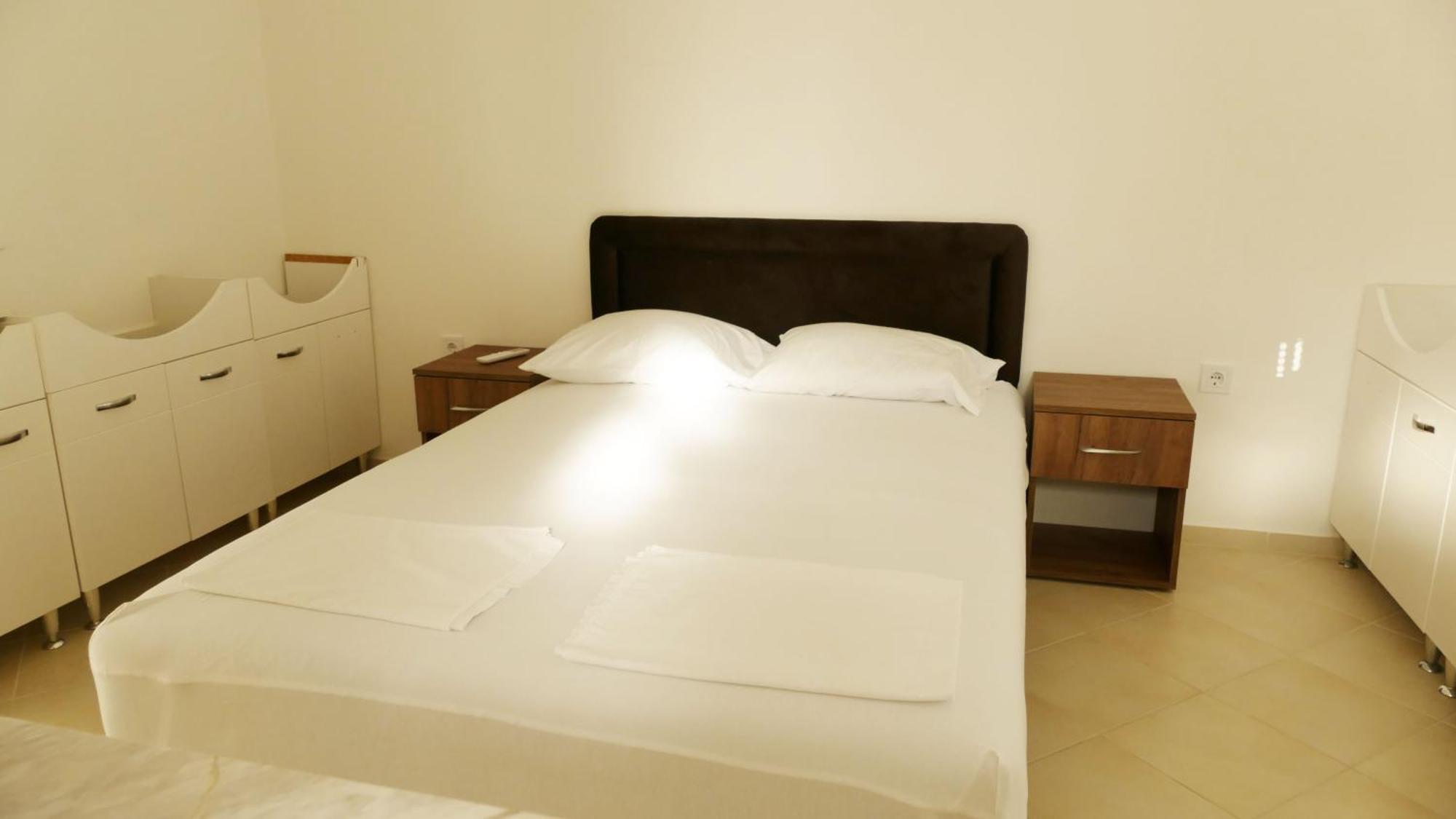 Apartmani Scepanovic 苏托莫雷 外观 照片